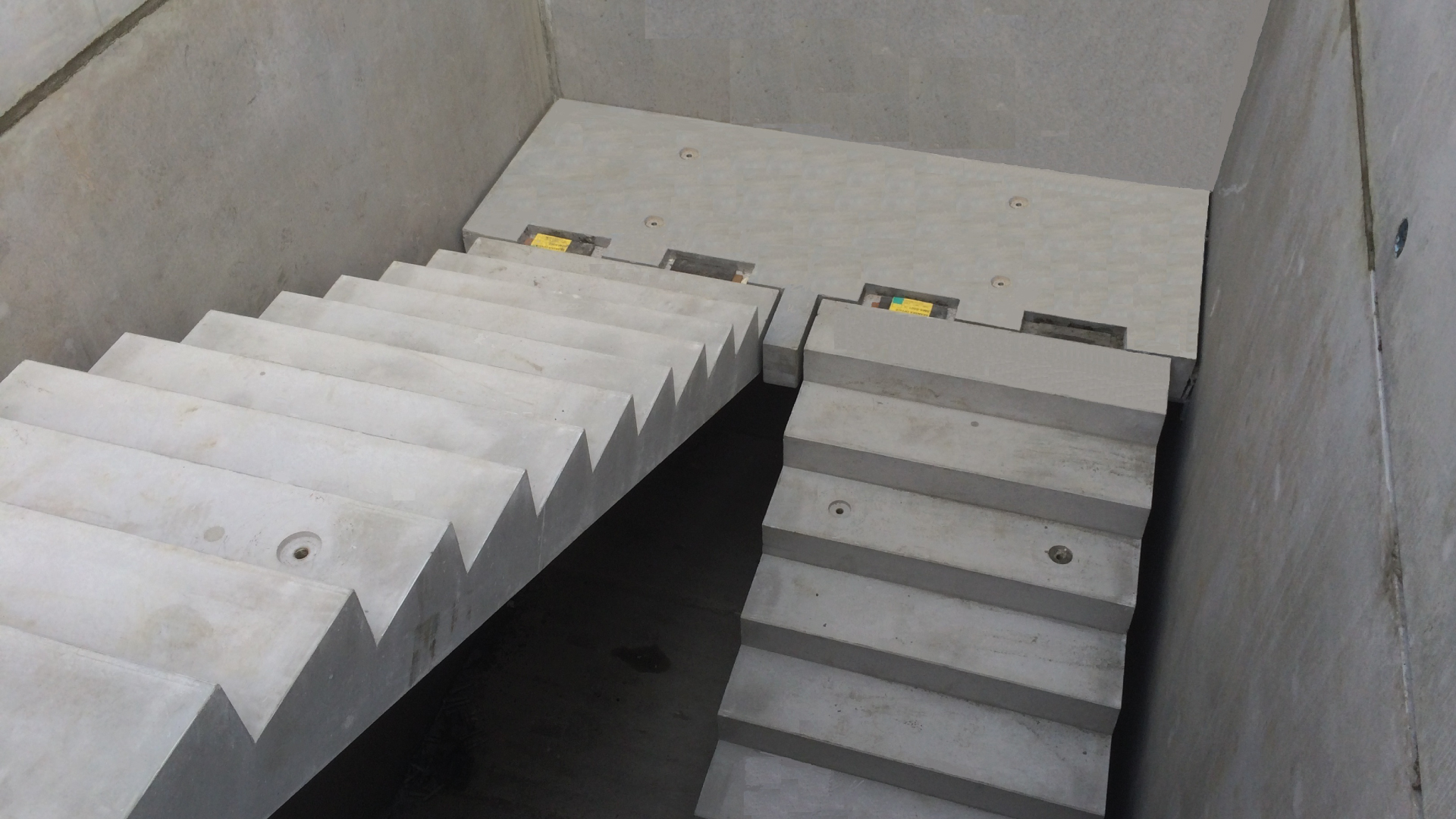 Flooring-StairsLandings